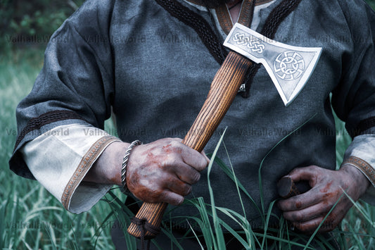 CUSTOM runic axe